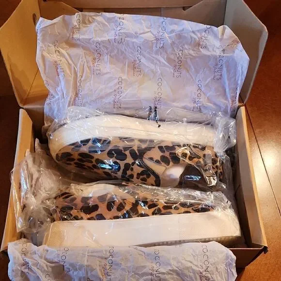 Coconuts by Matisse, 6.5, Leather Fur Leopard Animal Print Slip On Sneaker Flats - Picture 9 of 9